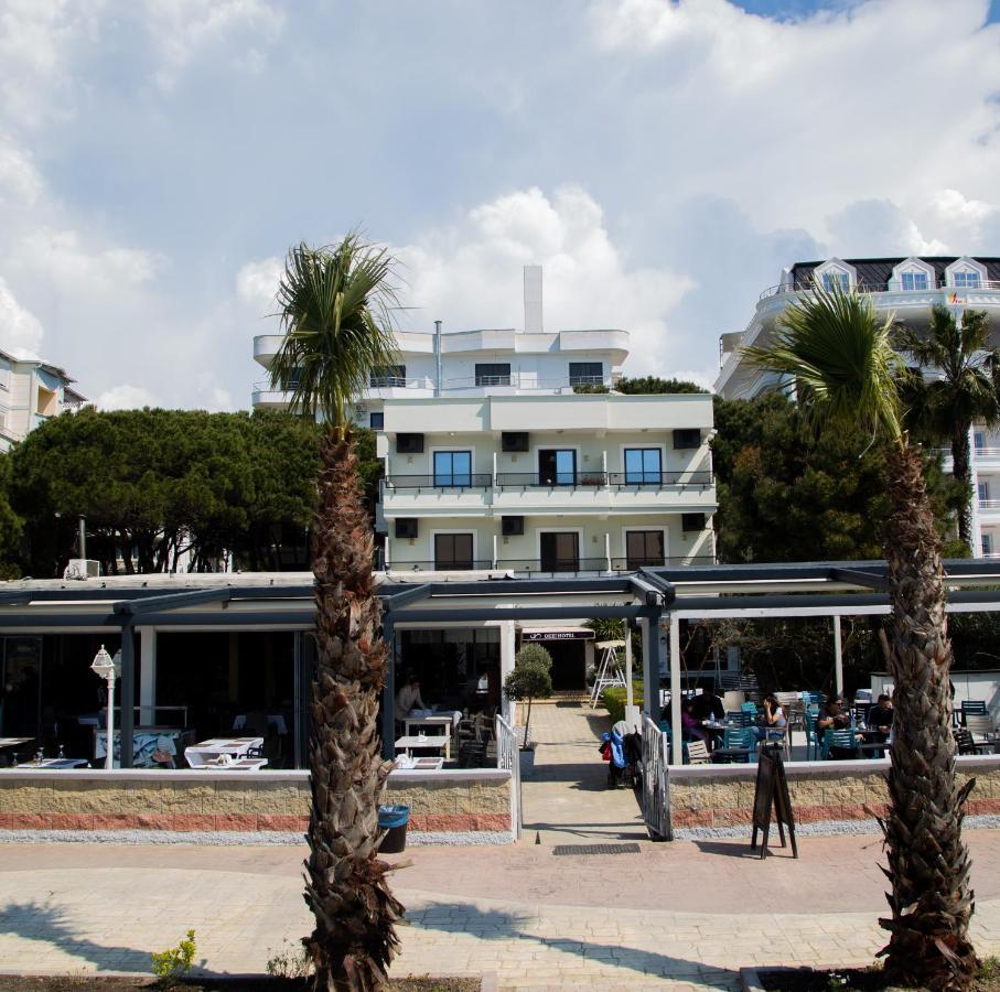 Okej Hotel Golem  Extérieur photo
