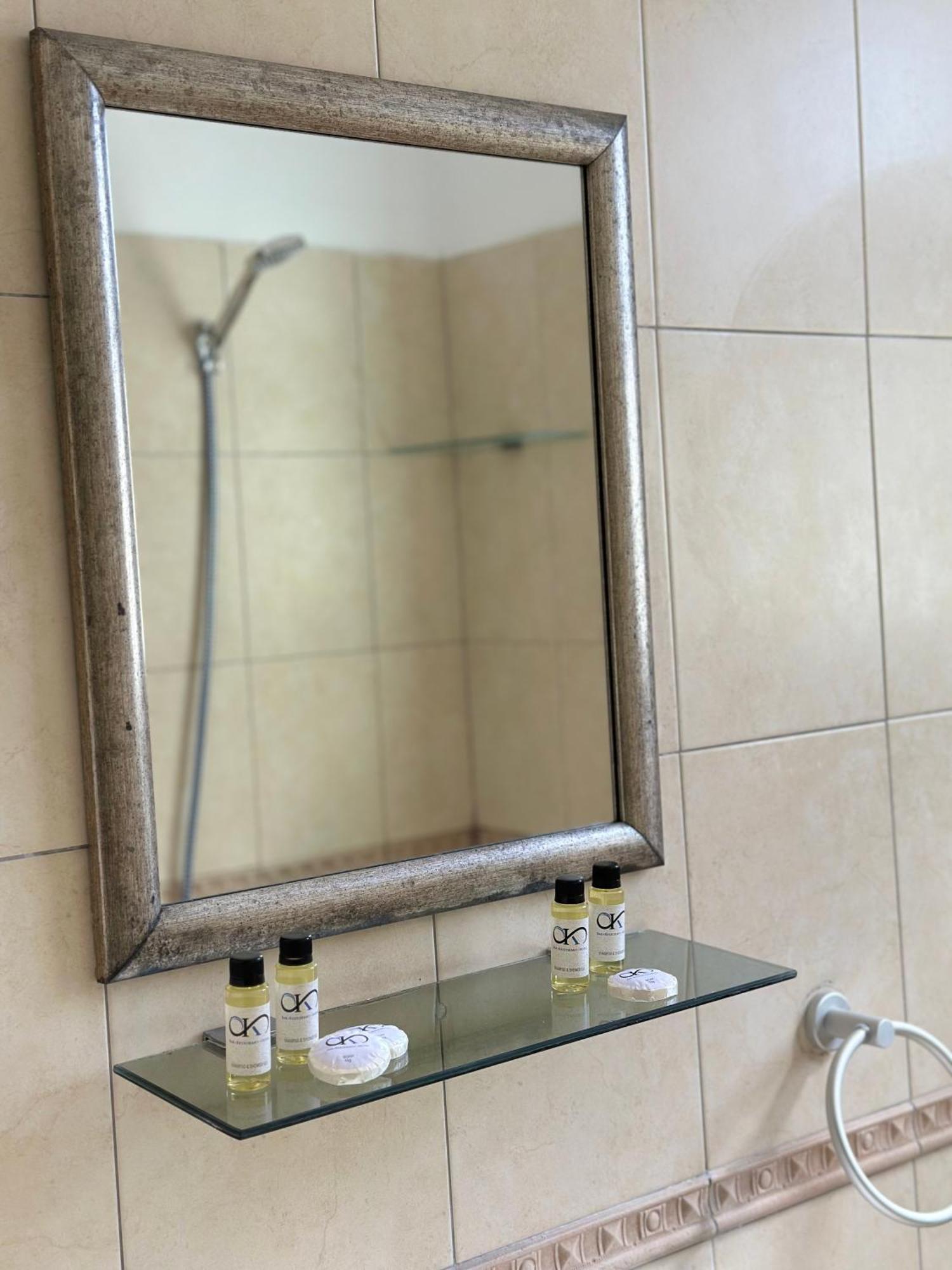 Okej Hotel Golem  Chambre photo